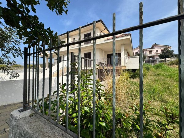 casa indipendente in vendita a Scalea