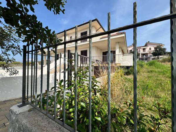 casa indipendente in vendita a Scalea