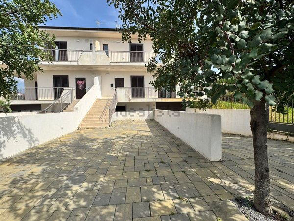 casa indipendente in vendita a Scalea