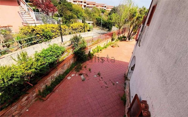 casa indipendente in vendita a Scalea