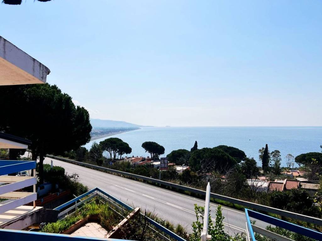 appartamento in vendita a Scalea