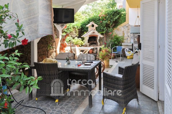 casa indipendente in vendita a Scalea