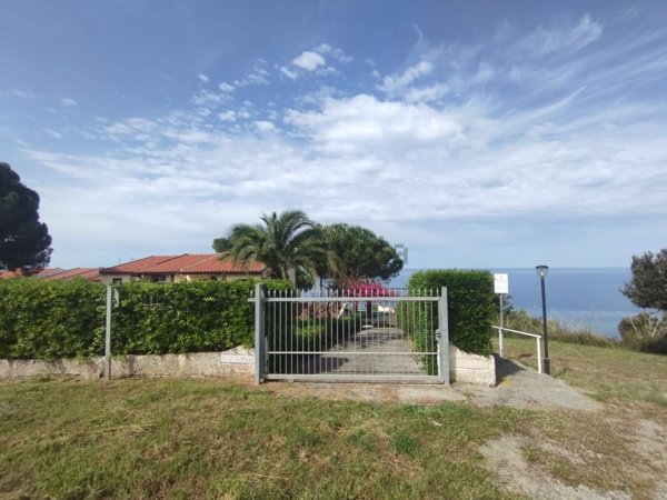 casa indipendente in vendita a Scalea