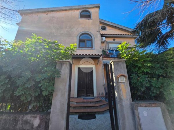 casa indipendente in vendita a Scalea