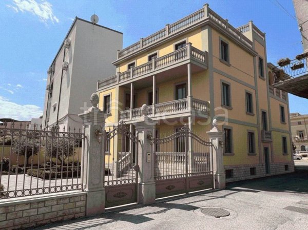 casa indipendente in vendita a Scalea