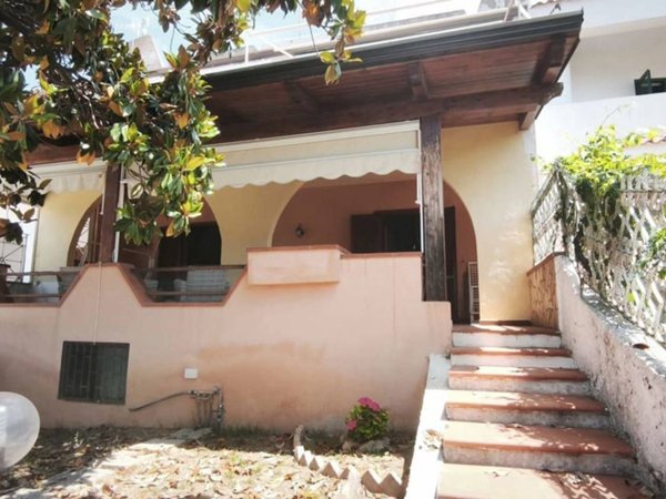 casa indipendente in vendita a Scalea