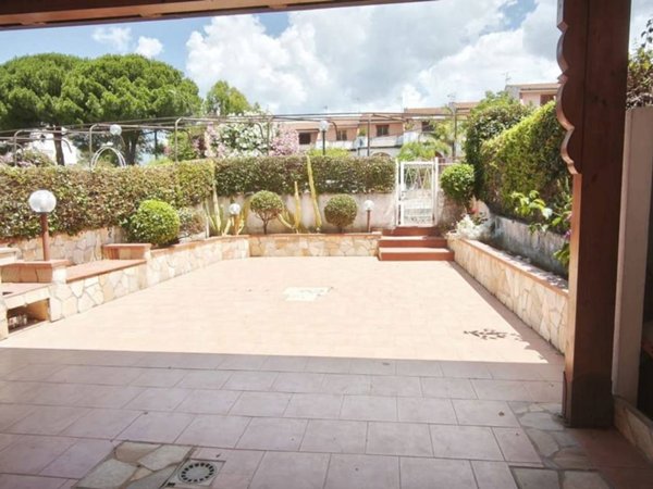 casa indipendente in vendita a Scalea