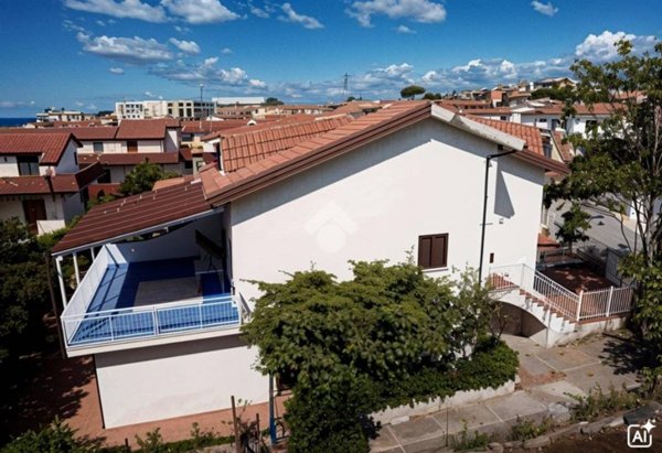 casa indipendente in vendita a Scalea