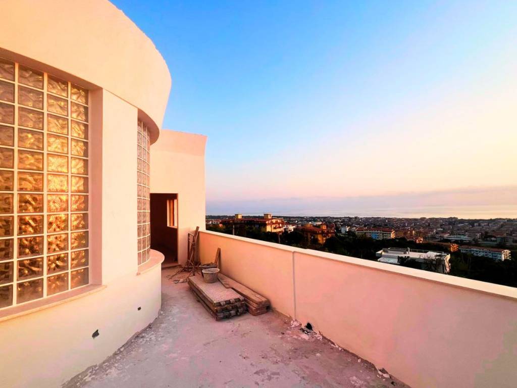 casa indipendente in vendita a Scalea