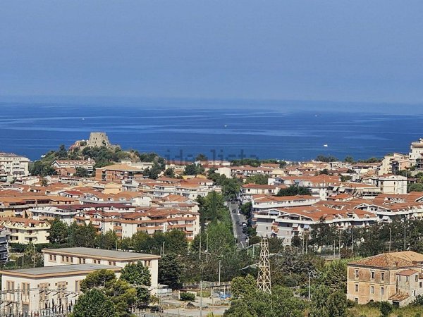 appartamento in vendita a Scalea