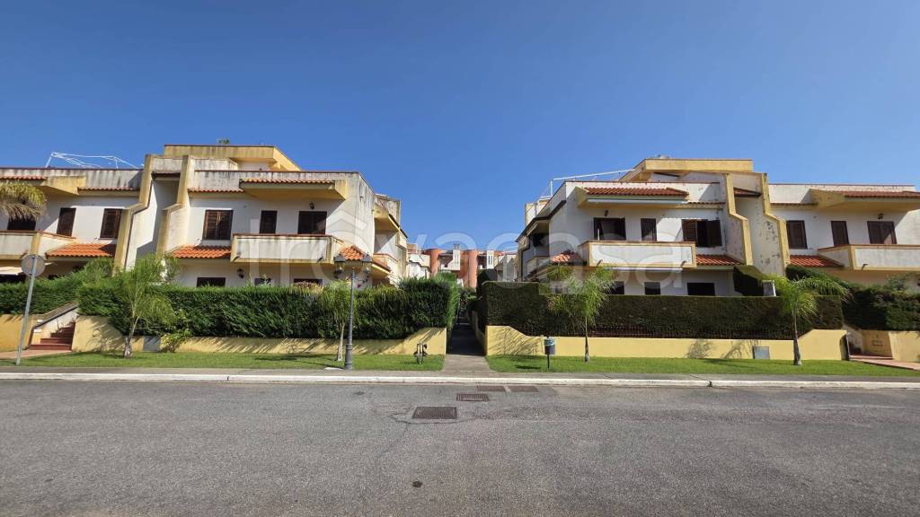 casa indipendente in vendita a Scalea