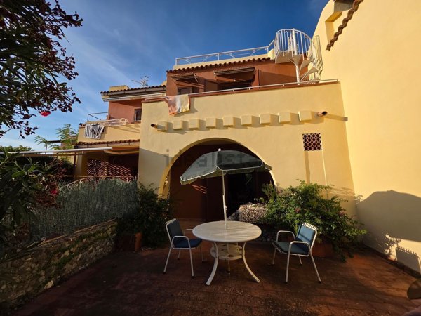 casa indipendente in vendita a Scalea