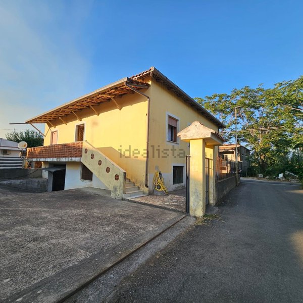 casa indipendente in vendita a Scalea