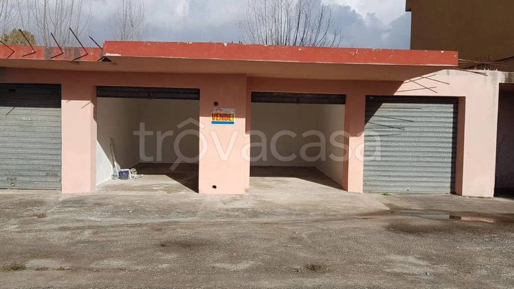 box auto in vendita a Scalea