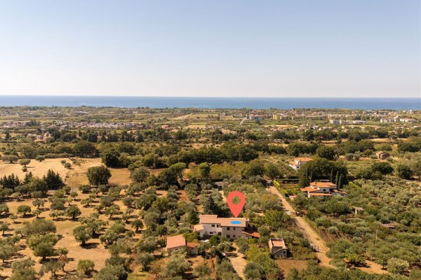 casa indipendente in vendita a Scalea