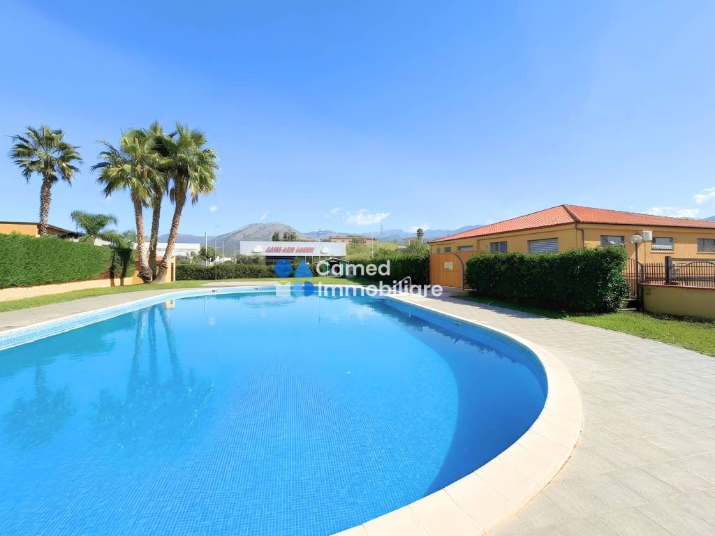 casa indipendente in vendita a Scalea