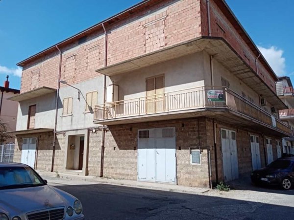 casa indipendente in vendita a Spezzano Albanese