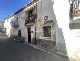 pentavano in vendita a Spezzano Albanese