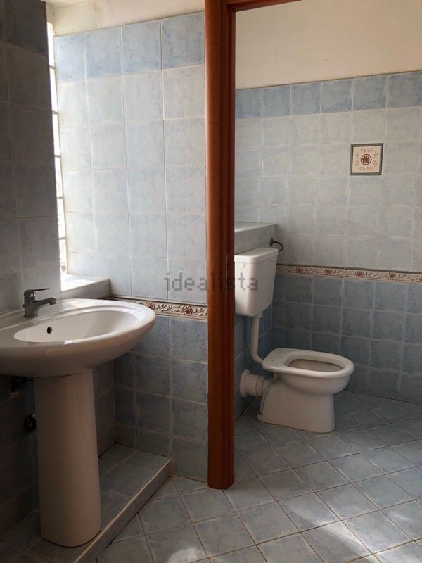 locale di sgombero in vendita a Spezzano Albanese