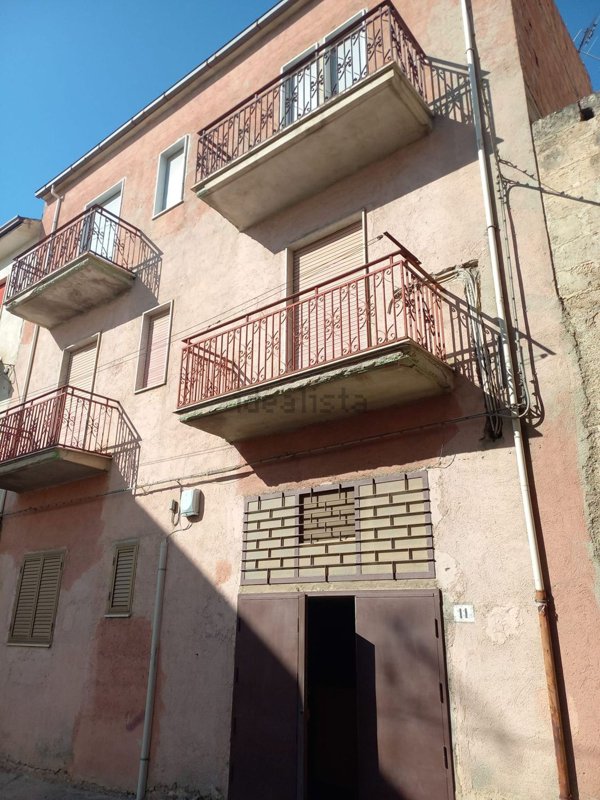 appartamento in vendita a Spezzano Albanese in zona Stazione