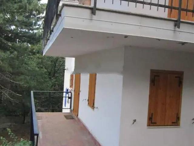 appartamento in vendita a Spezzano della Sila in zona Camigliatello Silano