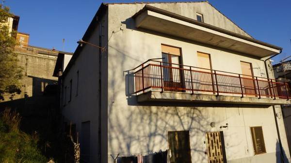 appartamento in vendita a Spezzano della Sila