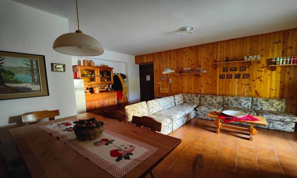 appartamento in vendita a Spezzano della Sila in zona Camigliatello Silano