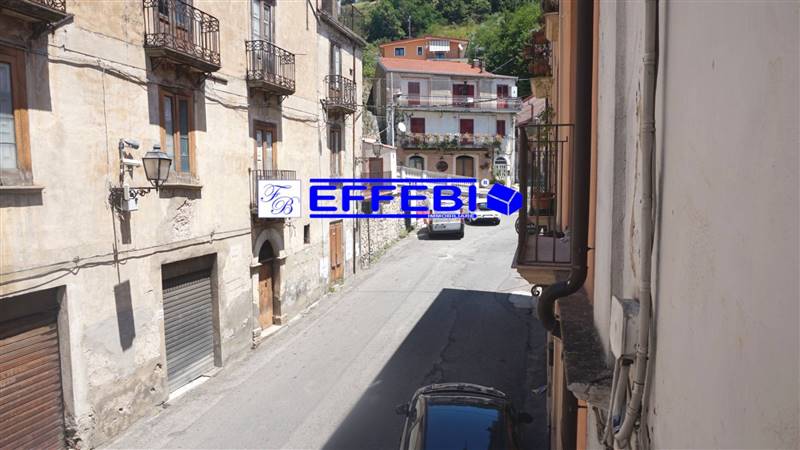 appartamento in vendita a Spezzano della Sila