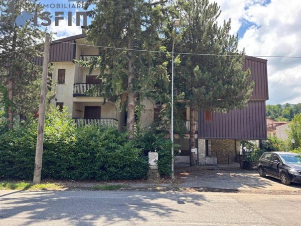 appartamento in vendita a Spezzano della Sila in zona Camigliatello Silano