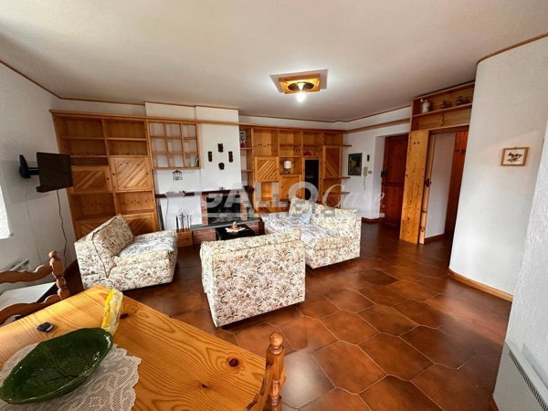 appartamento in vendita a Spezzano della Sila in zona Camigliatello Silano