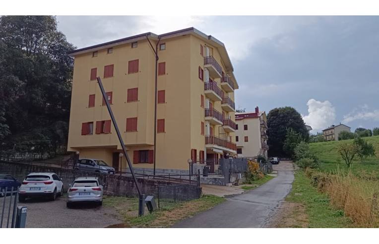 appartamento in vendita a Spezzano della Sila in zona Camigliatello Silano