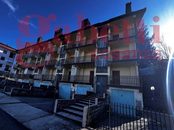 appartamento in vendita a Spezzano della Sila