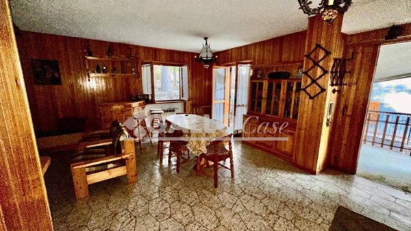 casa indipendente in vendita a Spezzano della Sila in zona Camigliatello Silano