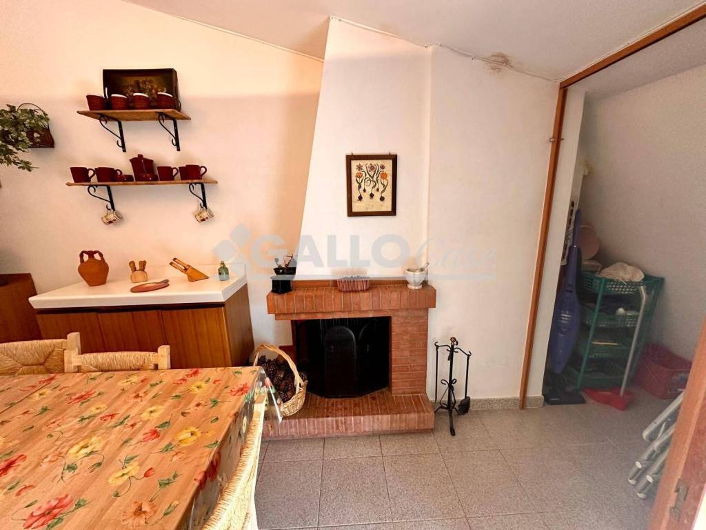 appartamento in vendita a Spezzano della Sila in zona Camigliatello Silano