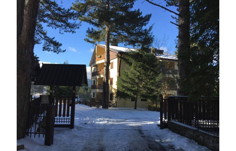 appartamento in vendita a Spezzano della Sila in zona Camigliatello Silano