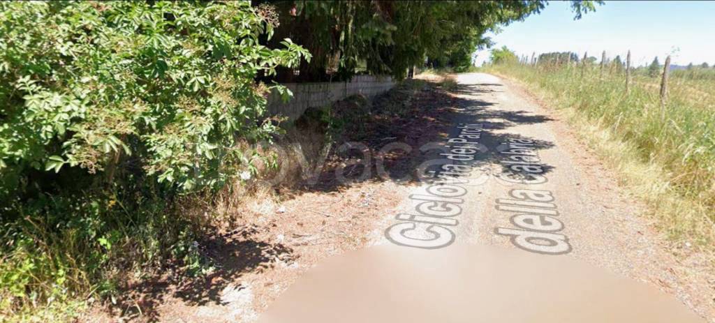 locale commerciale in vendita a Spezzano della Sila