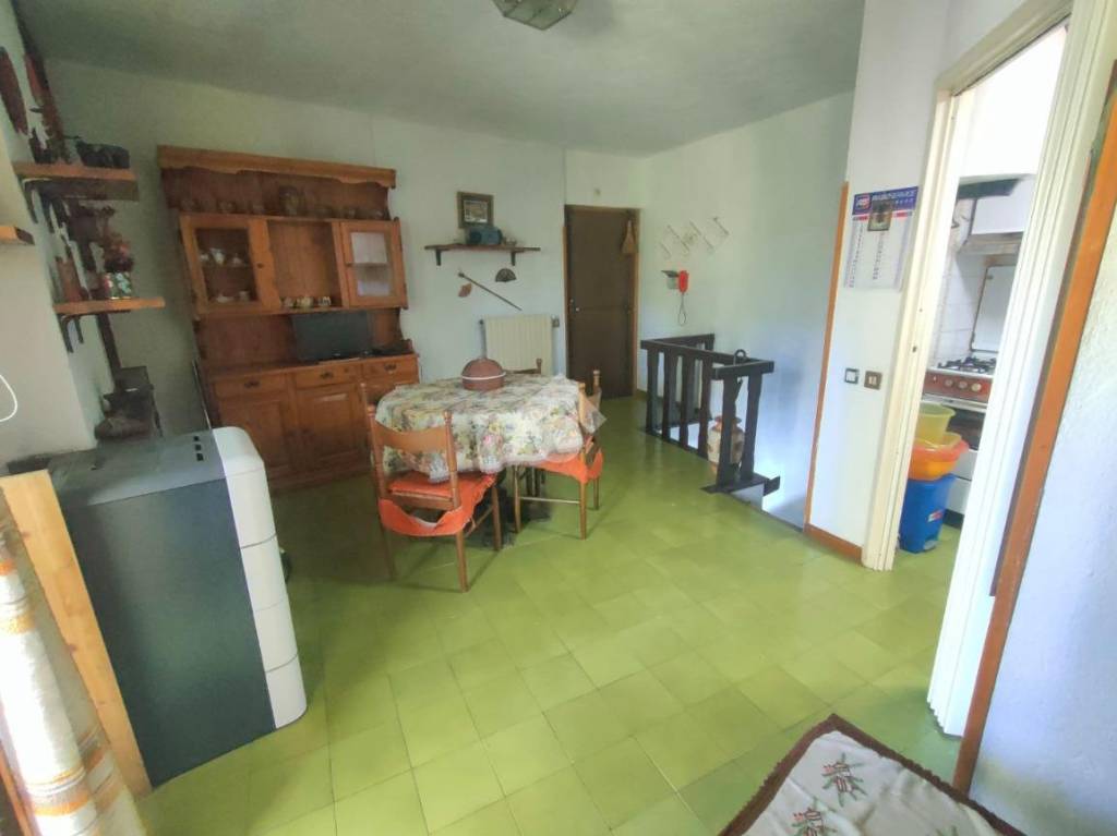 appartamento in vendita a Spezzano della Sila in zona Camigliatello Silano