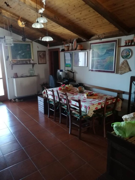 appartamento in vendita a Spezzano della Sila in zona Camigliatello Silano