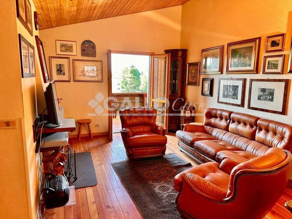 appartamento in vendita a Spezzano della Sila in zona Camigliatello Silano