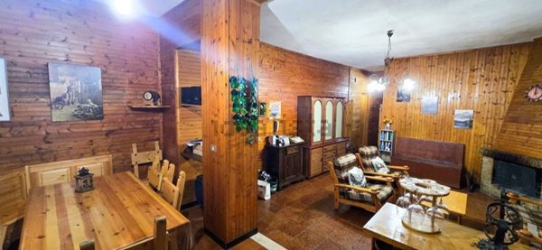 appartamento in vendita a Spezzano della Sila in zona Camigliatello Silano