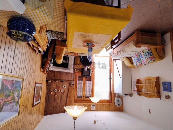 appartamento in vendita a Spezzano della Sila in zona Camigliatello Silano