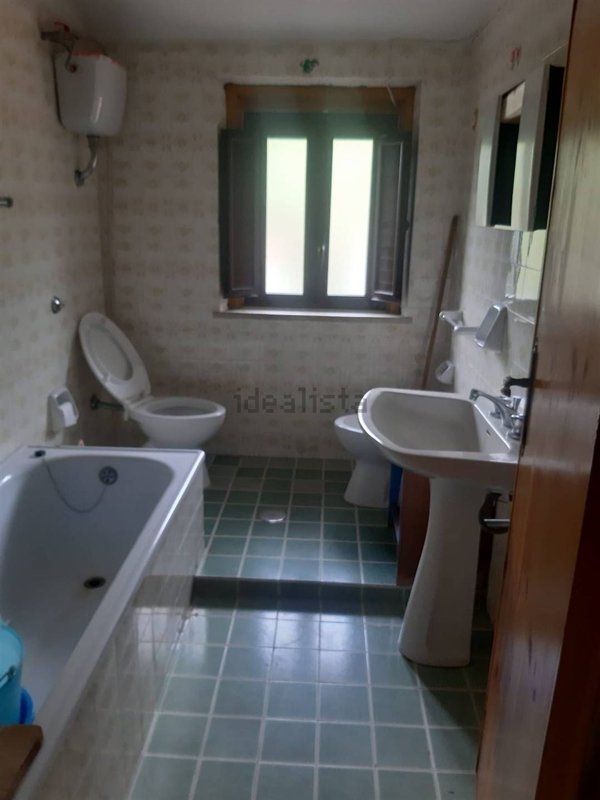 appartamento in vendita a Spezzano della Sila in zona Camigliatello Silano