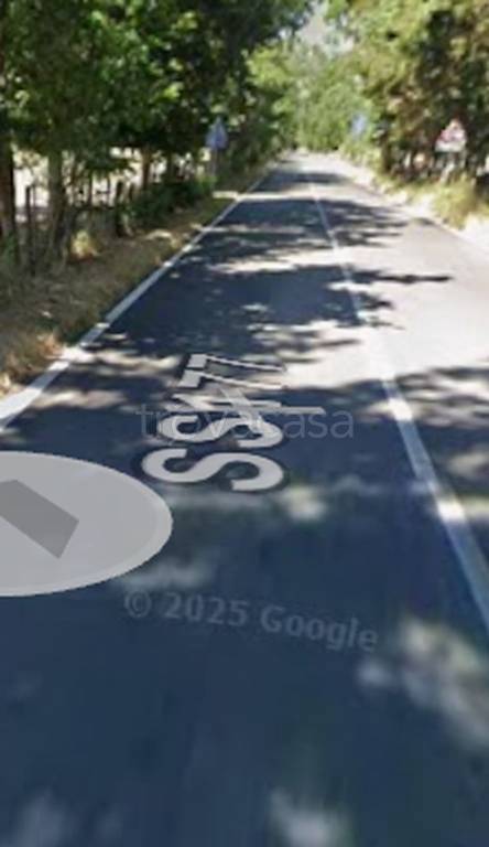 locale commerciale in vendita a Spezzano della Sila