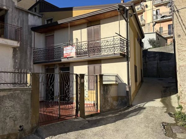 appartamento in vendita a Spezzano della Sila