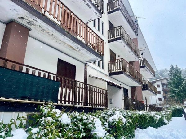 appartamento in vendita a Spezzano della Sila in zona Camigliatello Silano