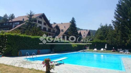 appartamento in vendita a Spezzano della Sila in zona Camigliatello Silano