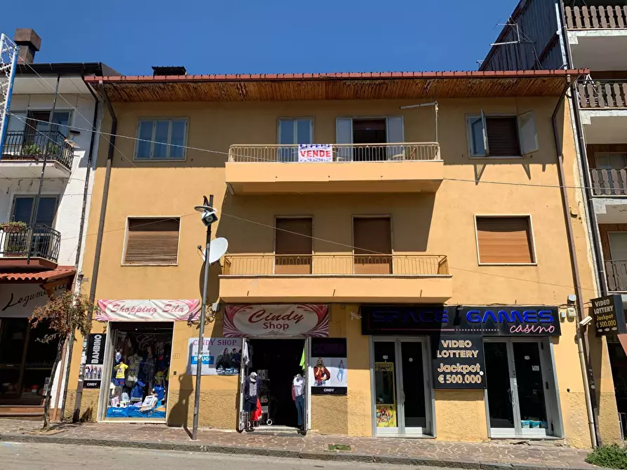 appartamento in vendita a Spezzano della Sila in zona Camigliatello Silano