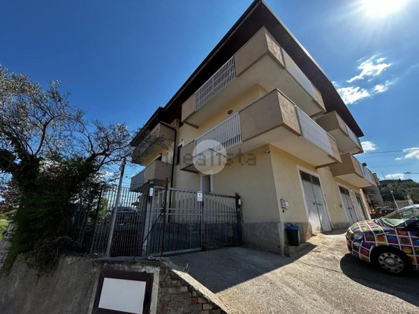 appartamento in vendita a Spezzano della Sila