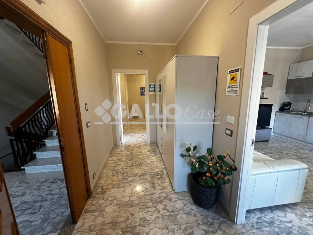 appartamento in vendita a Spezzano della Sila in zona Camigliatello Silano
