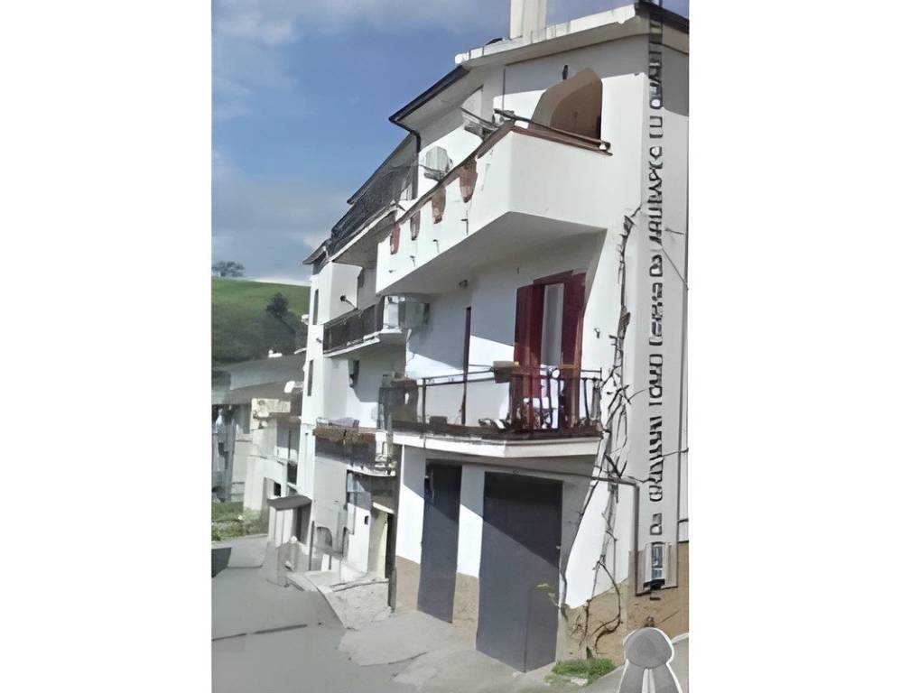casa indipendente in vendita a Tarsia